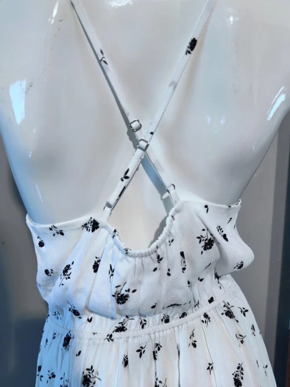 Banana Republic Floral Faux Wrap Dress White Black Size 6 NWT Spaghetti Strap - Picture 3 of 7